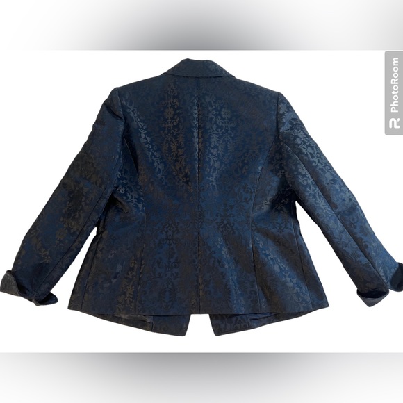Ellen Tracy Brocade Blazer - Picture 2 of 5